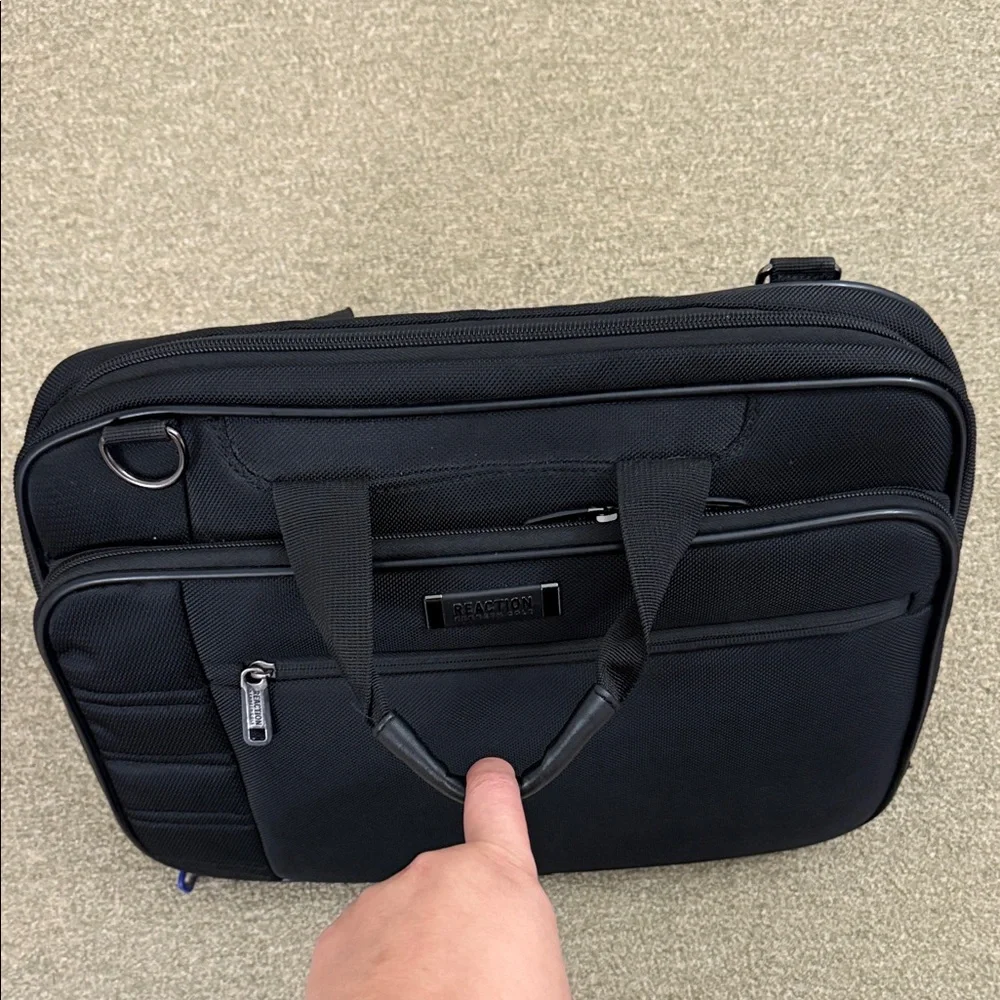 Kenneth Cole Reaction Laptop Business Travel Almost new
